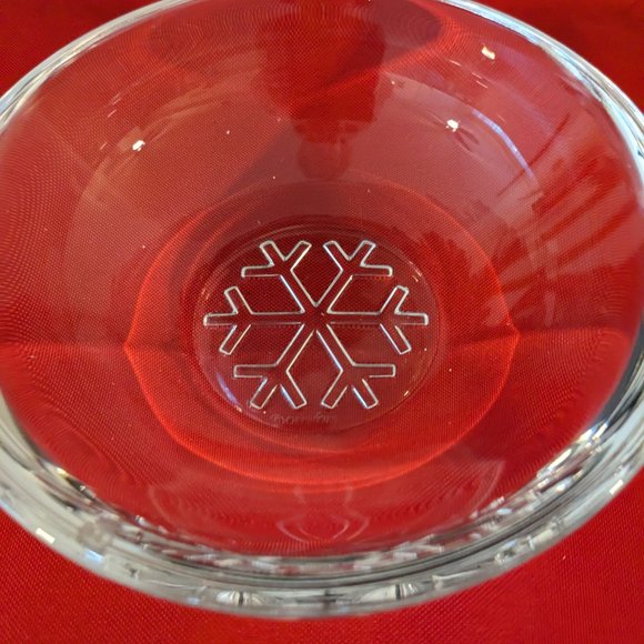 Orrefors Round Heavy Crystal Snowflake Bowl - Picture 12 of 13